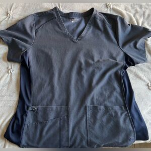 Med couture women’s 2XL scrub top
